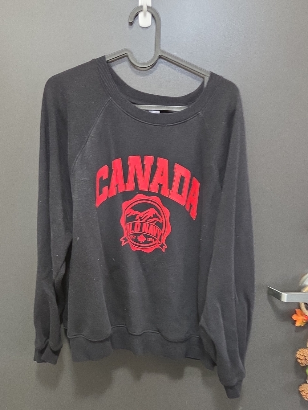 Old Navy Black Crewneck Sweatshirt with Red CANADA Graphic